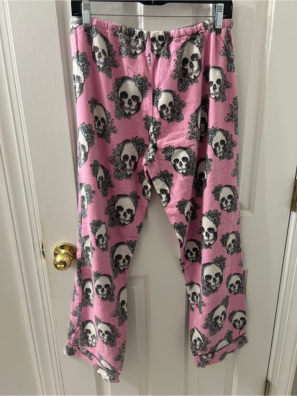 P.J. Salvage Women’s Pink Floral Skull Flannel Cotton Pajama Set Small - Picture 4 of 8
